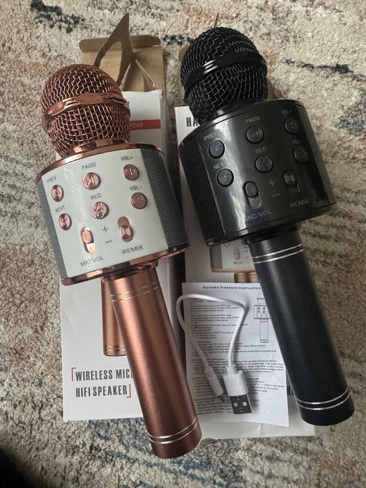 Микрофони 2 бр детски с едно зарядно