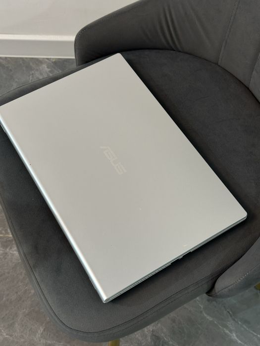 Мощьный Ноутбук Asus  core i5/10