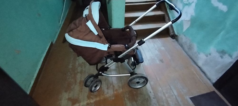 Продам детскую коляску