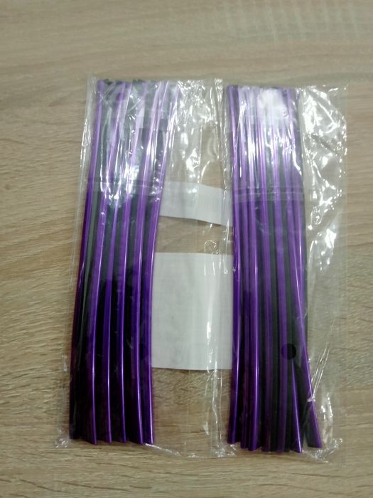 Benzi decorative pentru grila de ventilație auto