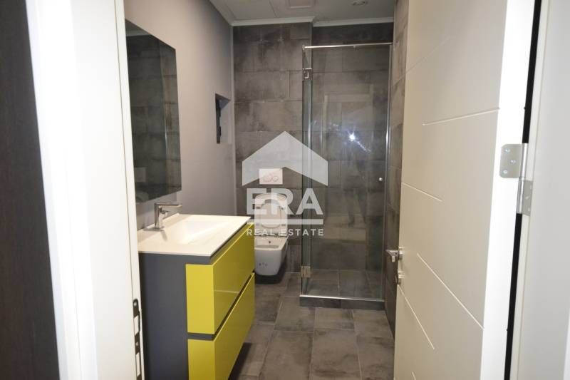 Продава се Къща в Хасково, Тракийски - 300 кв.м за 680 €/кв.м - Снимка #8