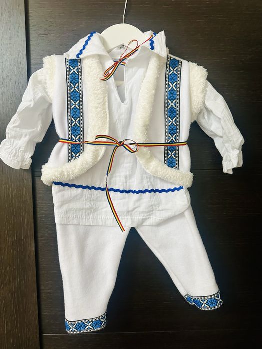 Costum botez baietel 6-9 luni (5kg) popular traditional albastru alb