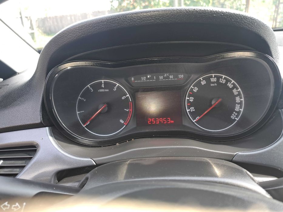 Vand masini automobil si mai multe chesti
