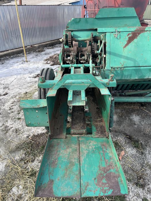 Пресс-подборщик тюквый