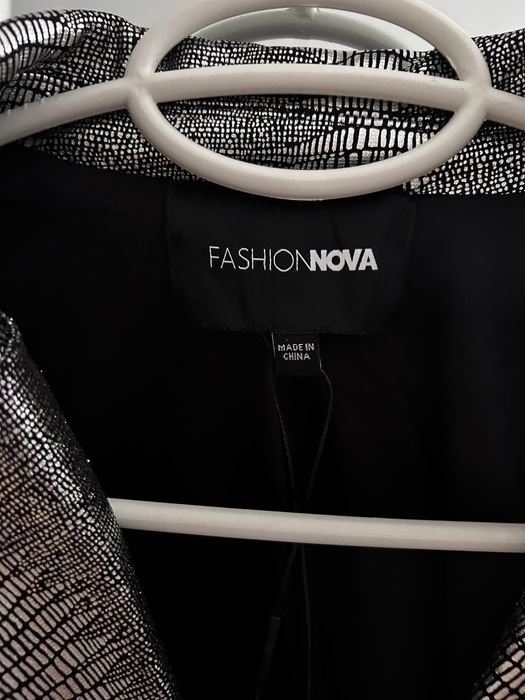 Сако Fashion Nova