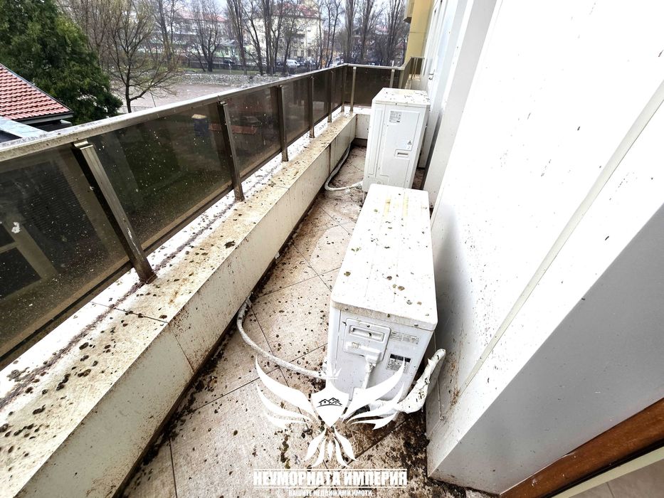 Под наем 43кв.м. 4 етаж помещение, офис студио, салон, ателие в град Асеновград топ център