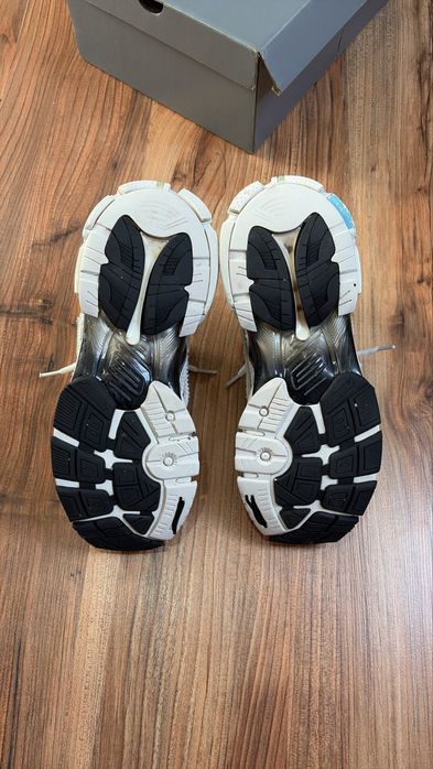 Balenciaga runners gradient