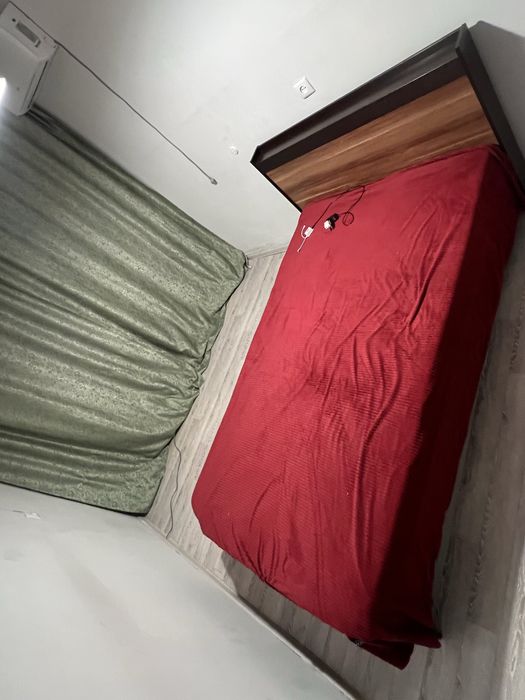 Кровать полуторная