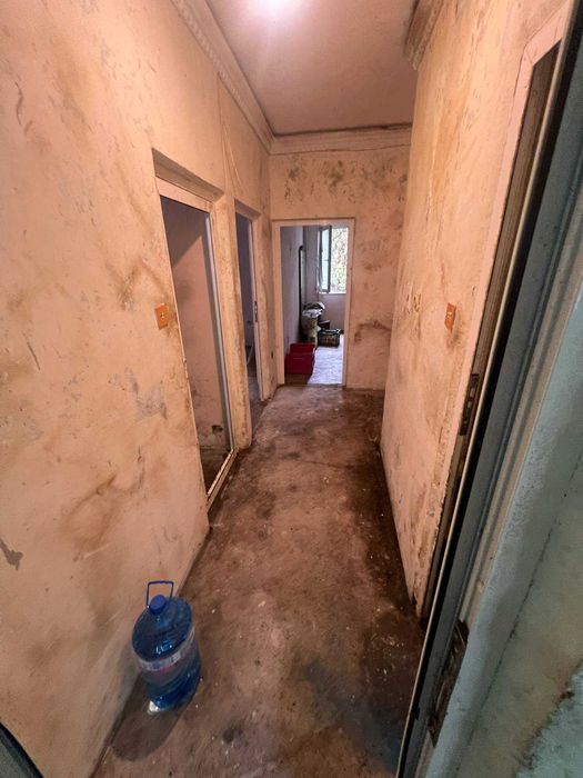 Продава се Тристаен апартамент в Пловдив, Кючук Париж - 93 кв.м за 12366 €/кв.м - Снимка #3