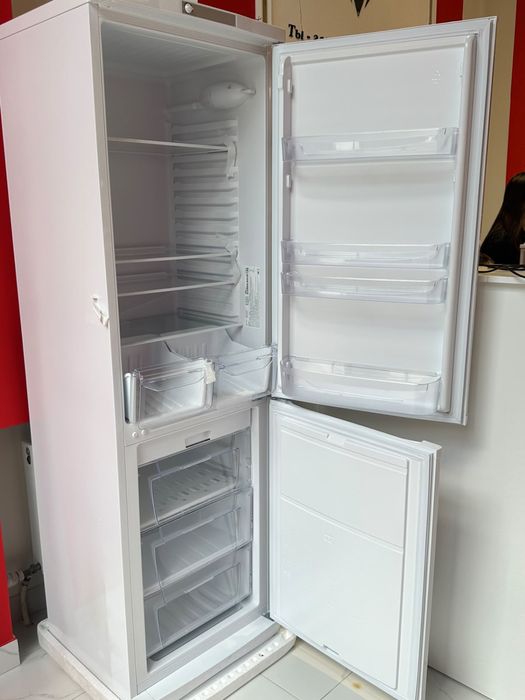 Новый холодильник Indesit