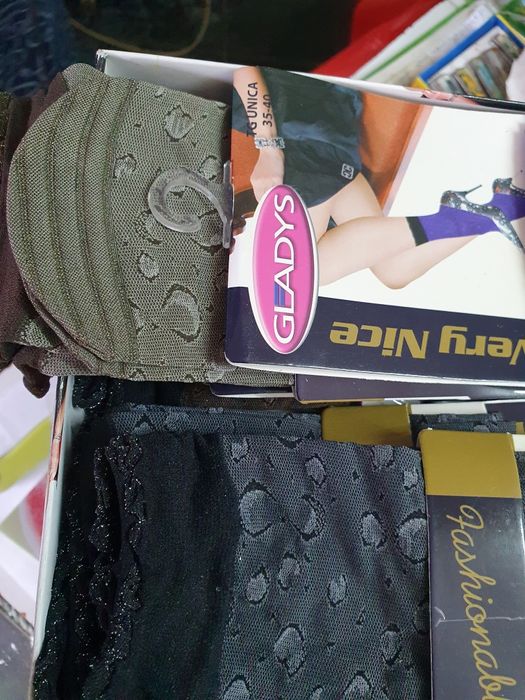 Шарени чорапи различни цветове 35-40 номер