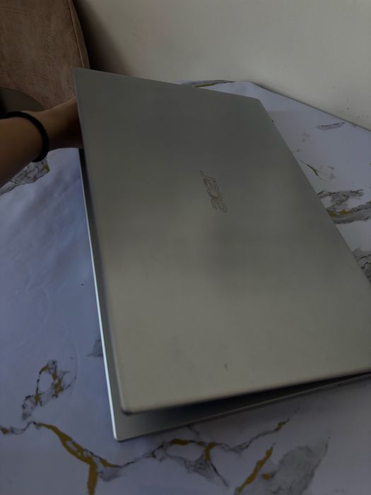 Продам ноутбук acer