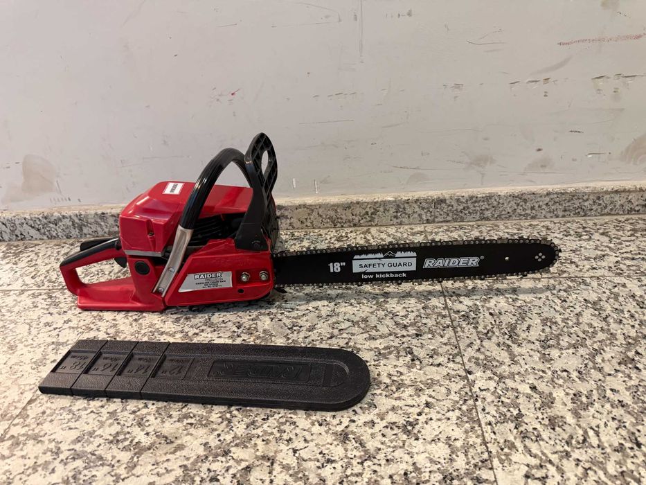 Резачка бензин. 450mm 2200W .325" 1.5mm 72GCS32/  Резачка бензин. 450mm (18") 2200W GCS15