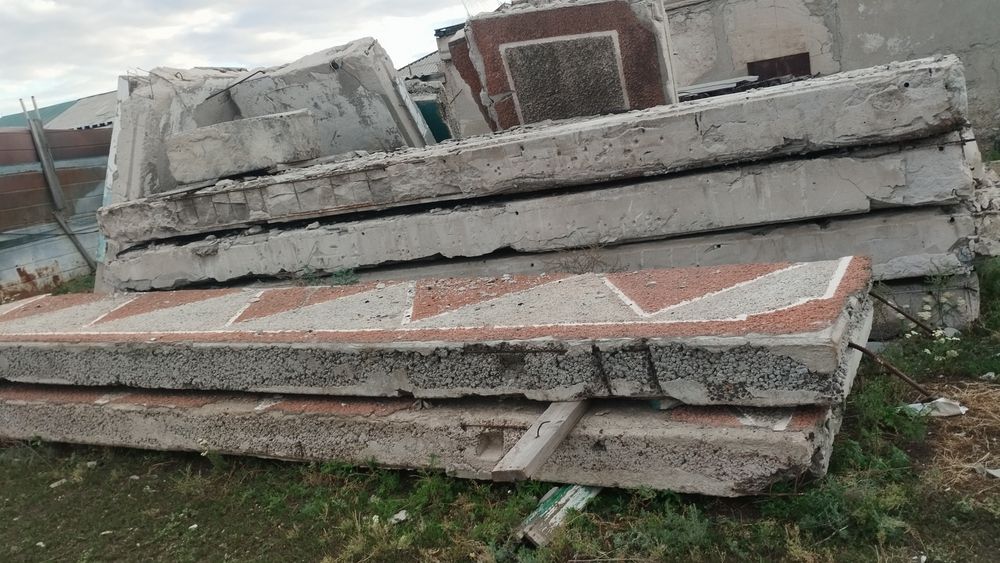 Продам плиты строительные