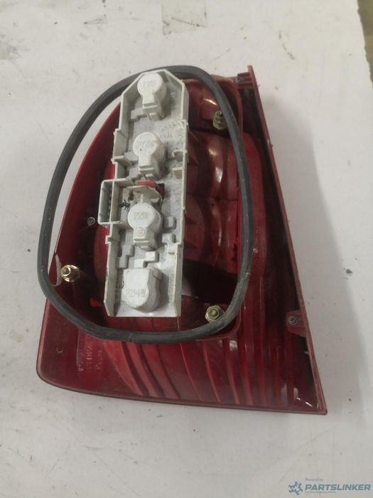 Lampa Spate / Stop Dreapta Spate Skoda Superb 3U4 2001 - 2008