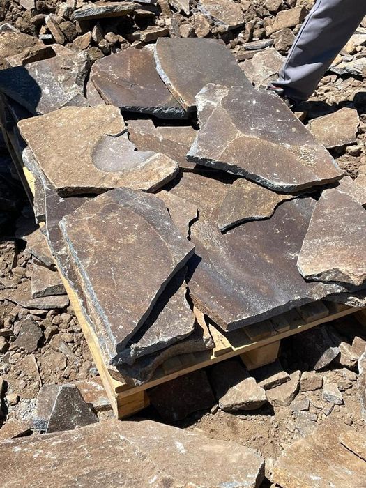 Paleți din piatra naturala