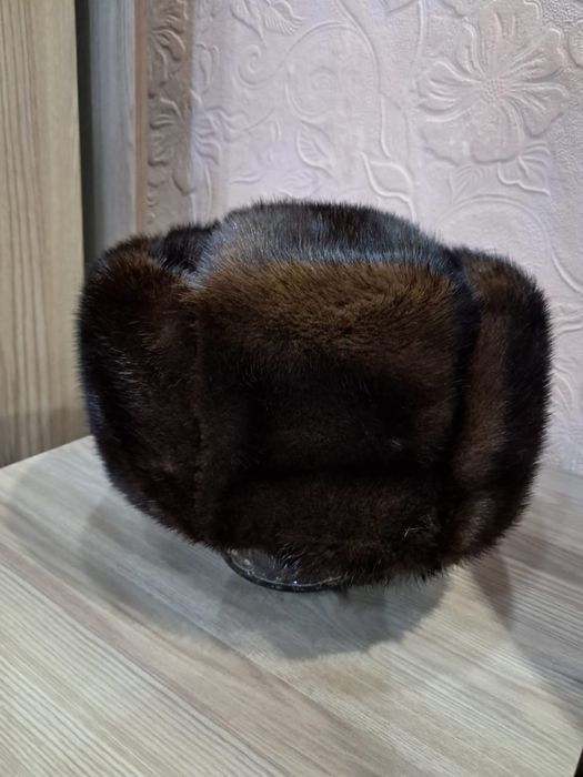 Продается мужская шапка