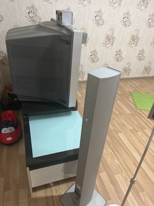 Телевизор, dvd,домашний кинотеатр колонки и подставка