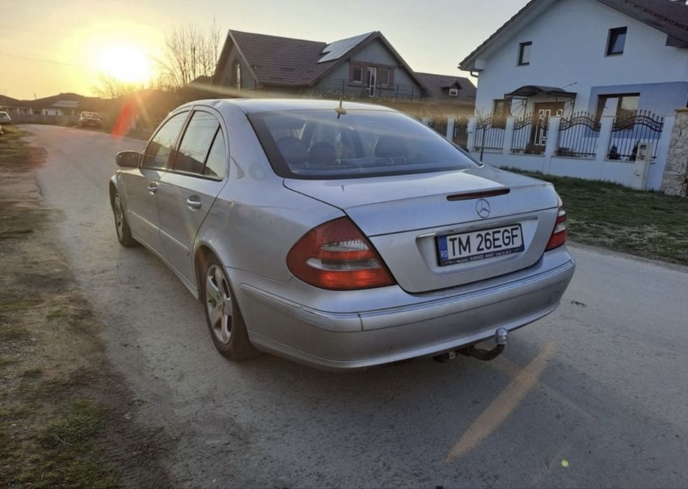 Vand mercedes E220 W211 2.2