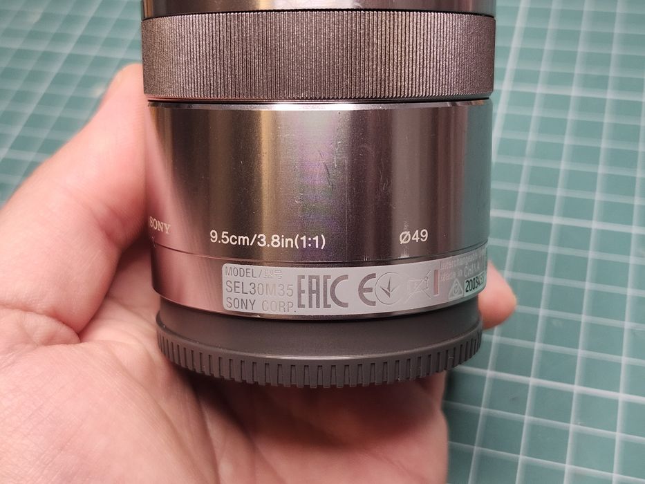 Макро Обектив SONY SEL30M35