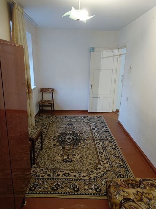 Продается квартира 2мкр 2 комнаты