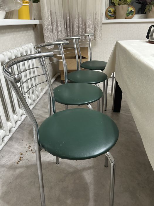 Продам стулья по 6000тг