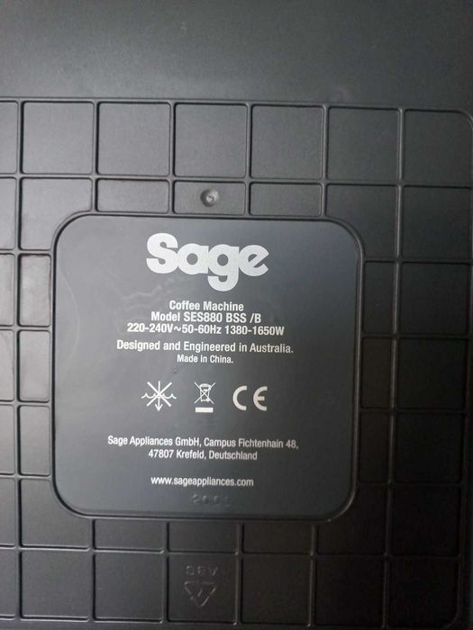 Кафемашина SAGE SES880 бариста изживяване