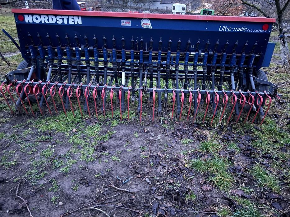 Vând semănătoare și mig de imprastiat