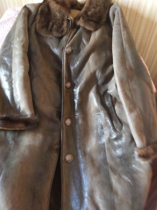 Продам дубленку женскую