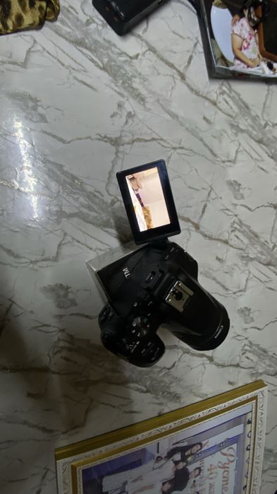 Canon 250D +50 мм