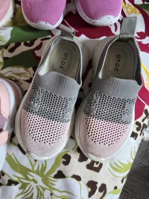 Детская обувь разная