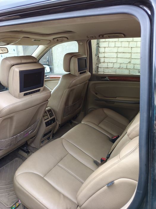 Mersedes benz Gl 550