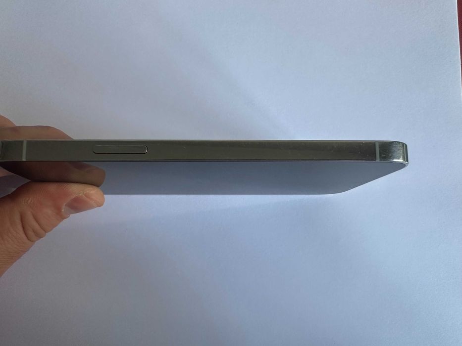 КАТО НОВ !!! iPhone 12 Pro - Бял - 256GB - Отключен - 100% БАТЕРИЯ !!!