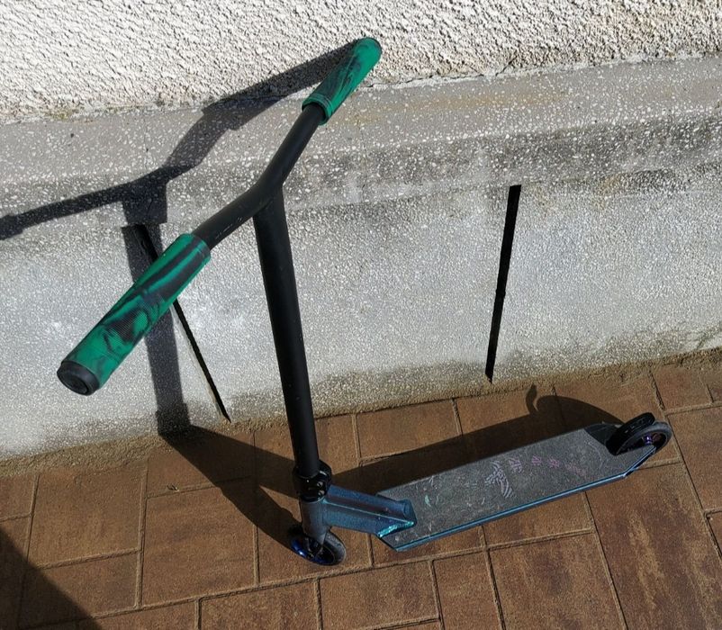 Trotineta Freestyle sărituri scheme WARP model Whip Camp Expert 100 mm