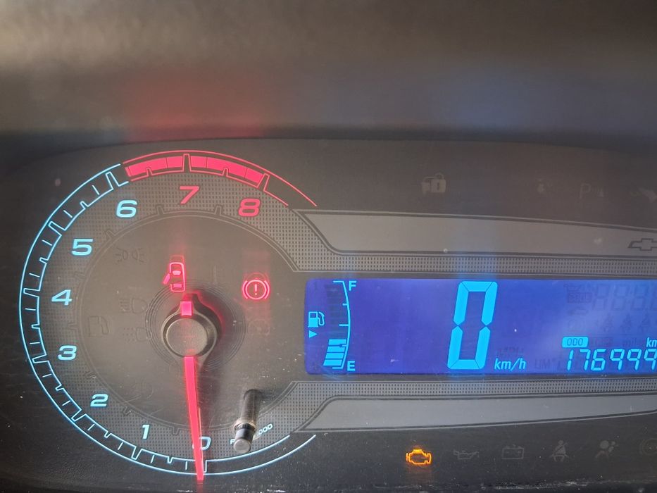 Cobalt srochna sotiladi