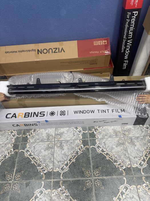 Li 7 orqa bagajni farasi