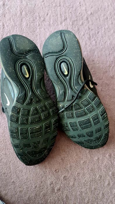 NIKE  air max номер 39