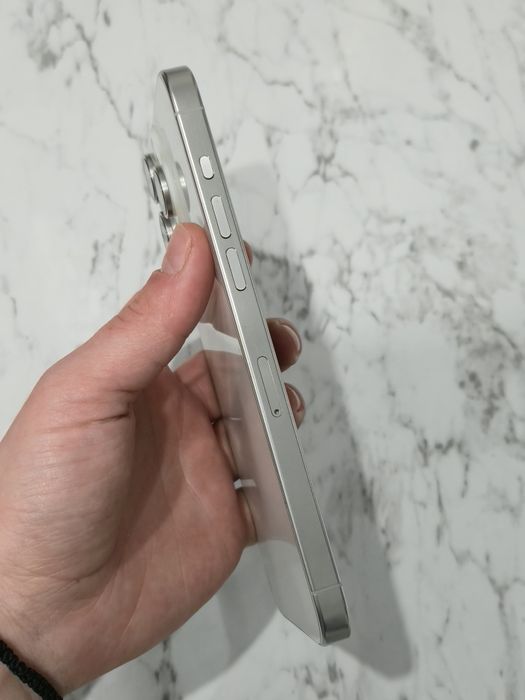 Vand/schimb iPhone 15 pro max 256gb white