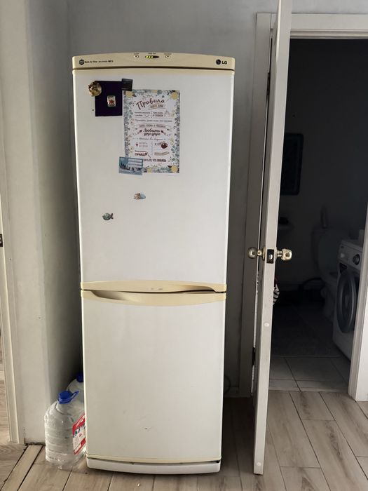 Продам холодильник