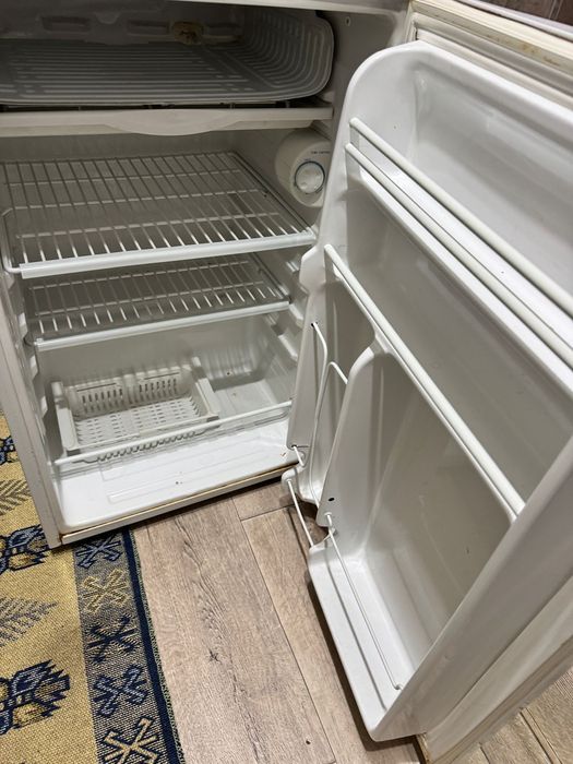 Холодильник Samsung