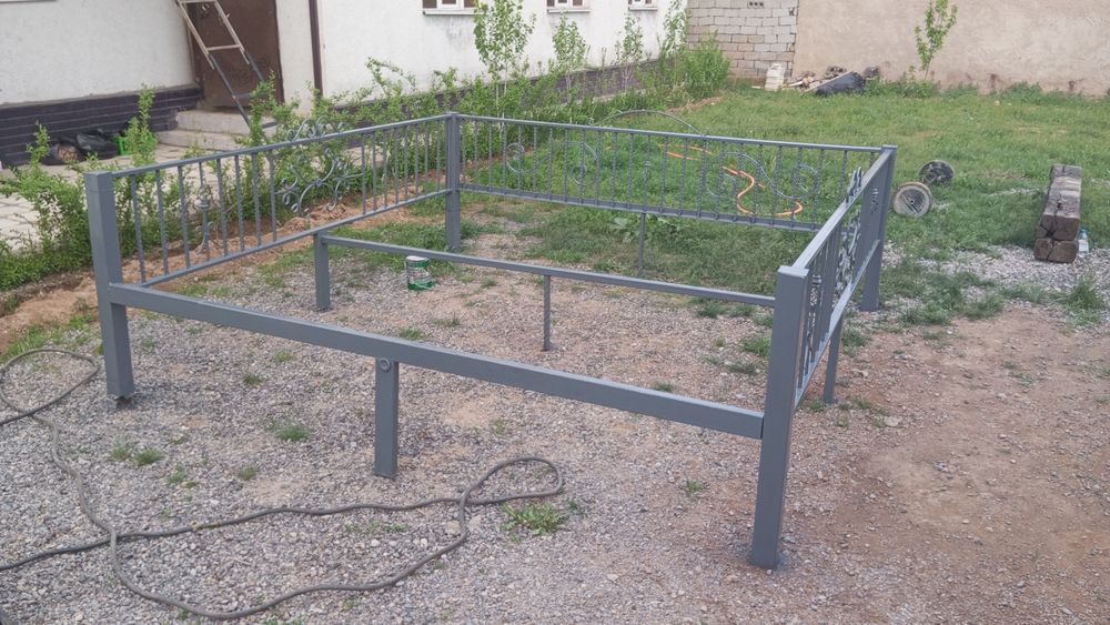 3*3 тапчан сатылат. Агашы жок