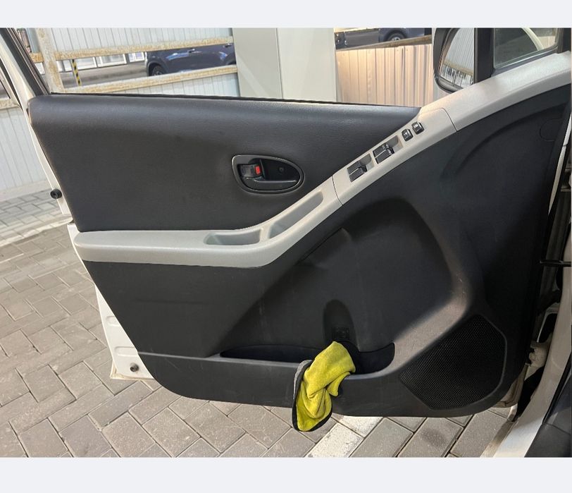Продам Toyota Yaris