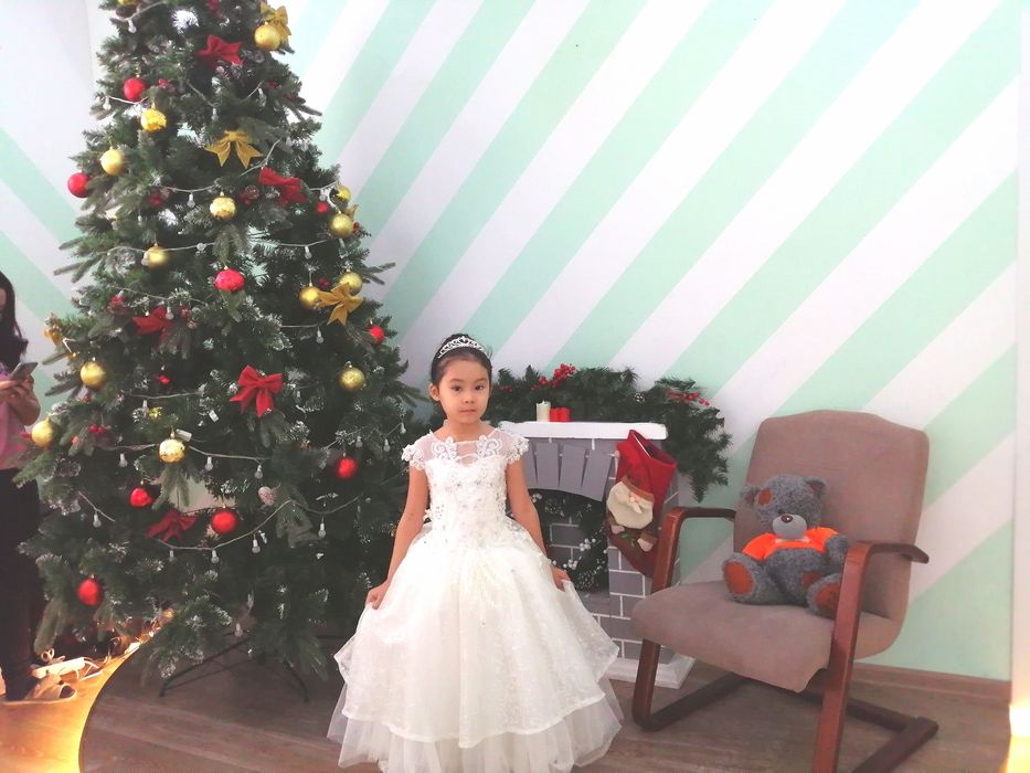 Продам платье белое