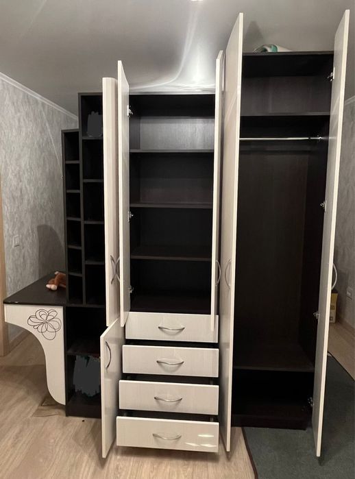 Шкаф двойной