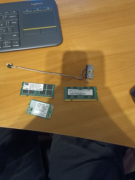 Две рам плочки рам