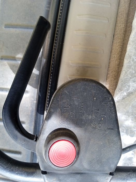 Кнопка на газонокосилку