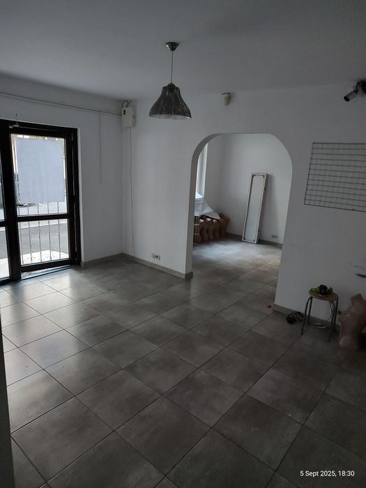 Spațiu comercial de vânzare – Mangalia, Strada Sirenei