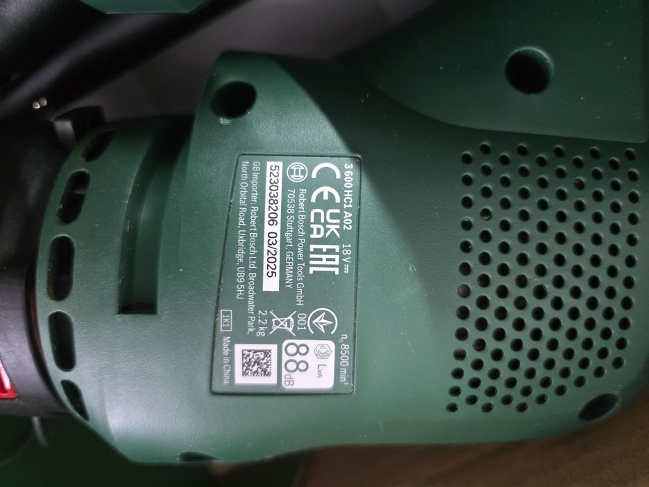 Bosch EasyGrassCut 18V-230 Trimmer de gazon compatibil cu acumulator
