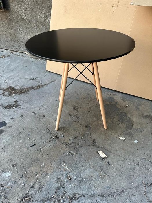 Стол стулья и многое другое