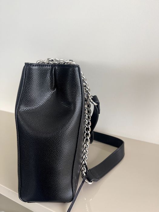 Valentino by Mario Valentino Дамска чанта Divina VBS1R405G - Черна